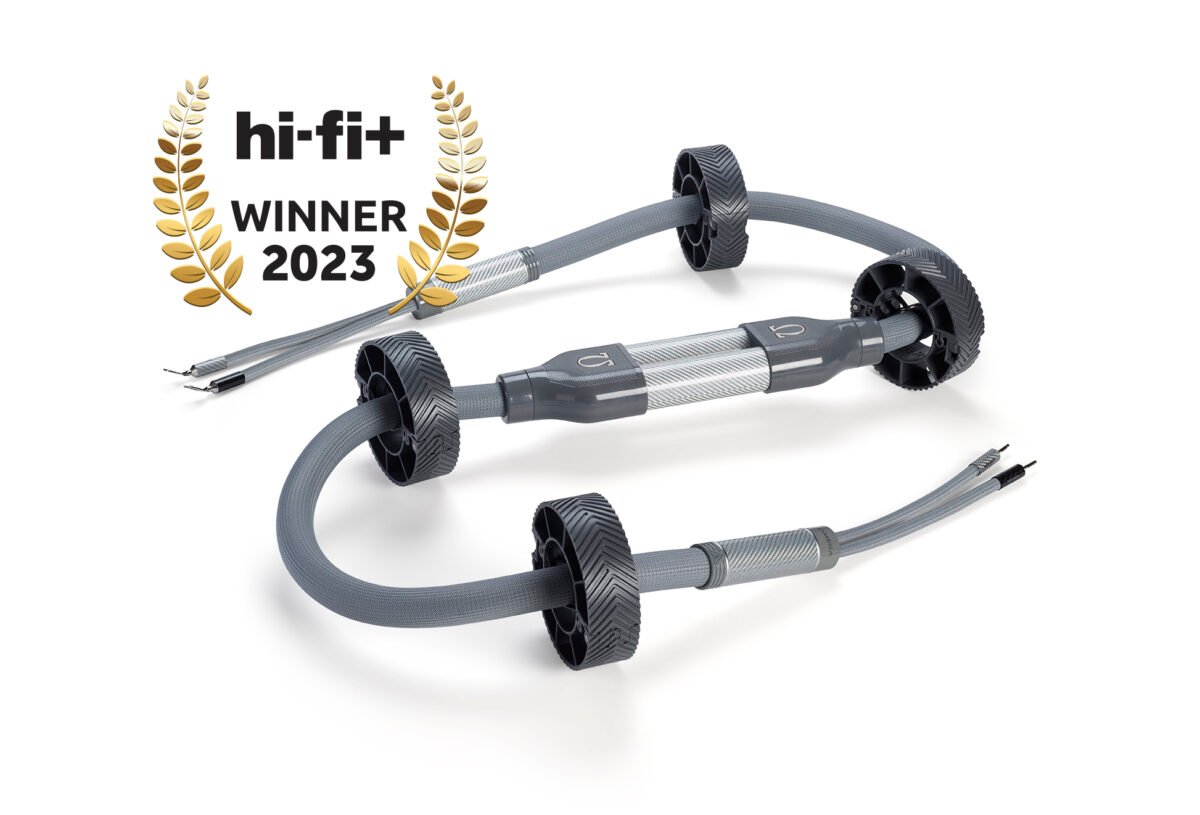 Omega_SP_Full_Body_1_Gray_2023_Award-1200x815