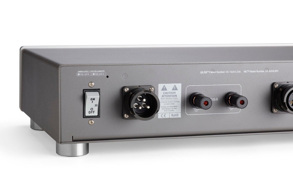 Typhon_T2_30Amp_Detail-1200x755