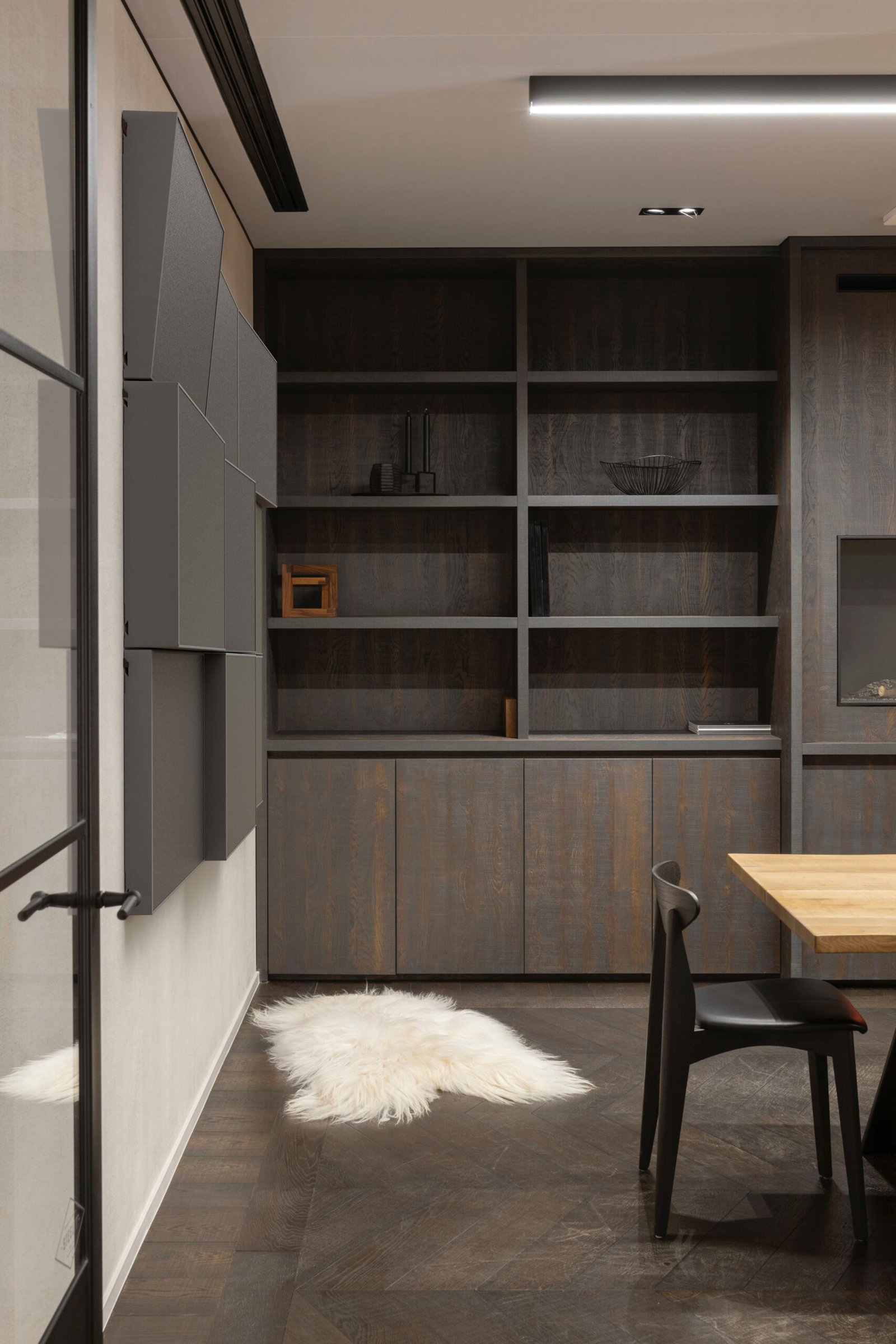 black_chair-cinema-grey-web