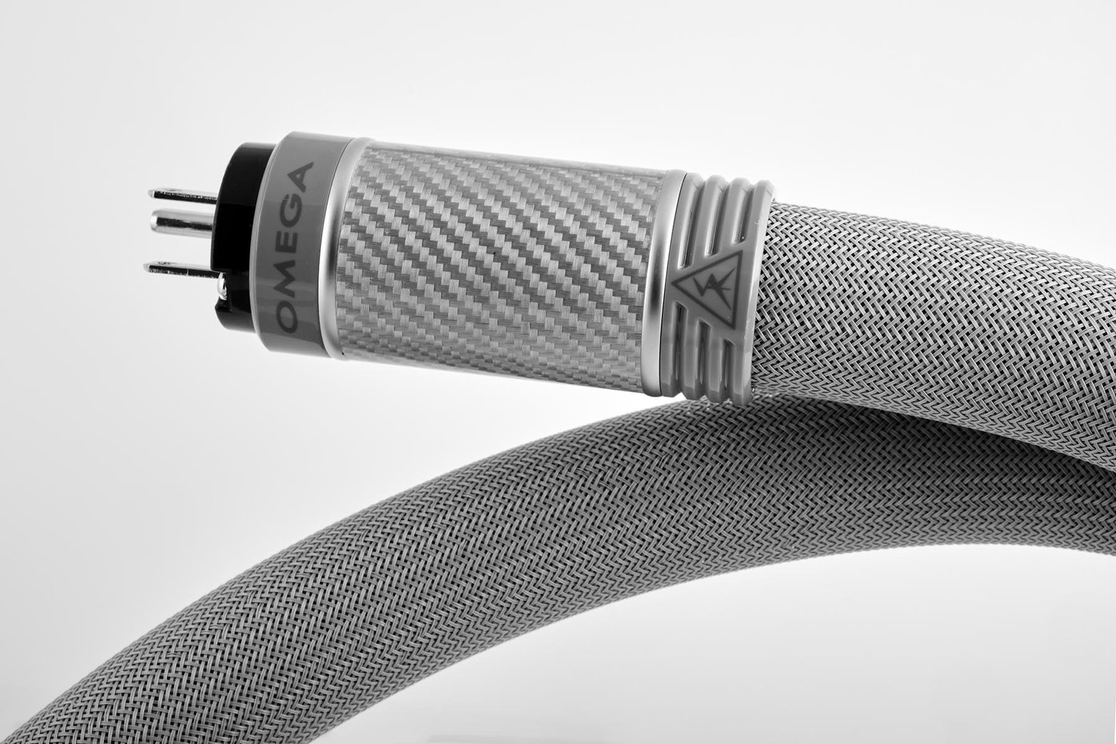 omega-xc-ac-1800x1200-1