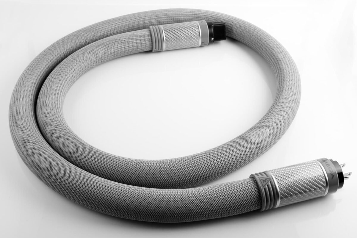 omega-xc-us-c19-1800x1200-1-1200x800